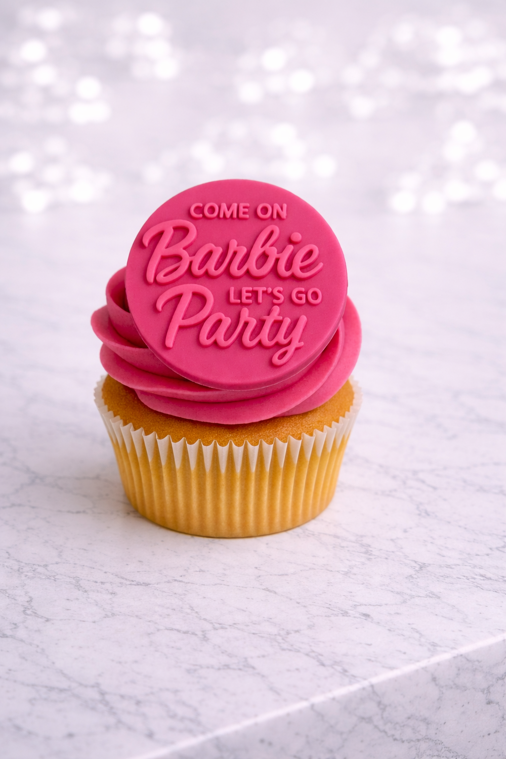 ChatGPT-Image-Mar-4-2026-05_46_46-PM.png Cupcakes Personnalisés Barbie En Fondant - Image 1